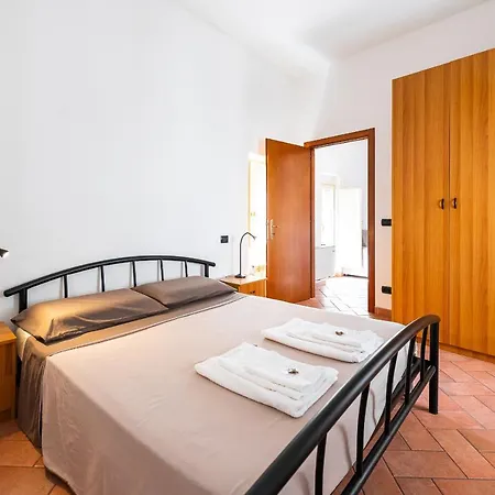Apartment Casa Vacanze Frate Elia